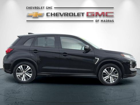 Used 2024 Mitsubishi Outlander Sport ES image 2