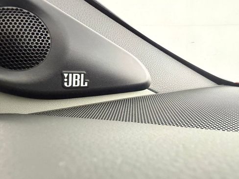 Used 2025 Toyota Prius Limited w/ Limited Premium Package FWD image 17