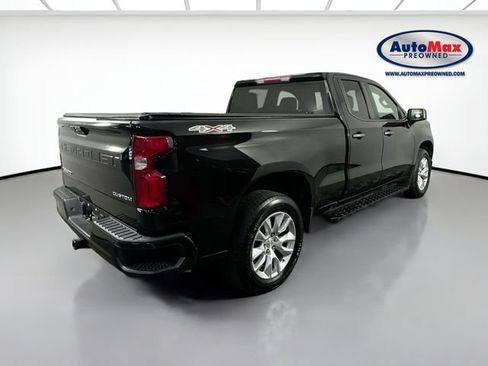 Used 2020 Chevrolet Silverado 1500 Custom w/ Custom Value Package AWD/4WD image 2