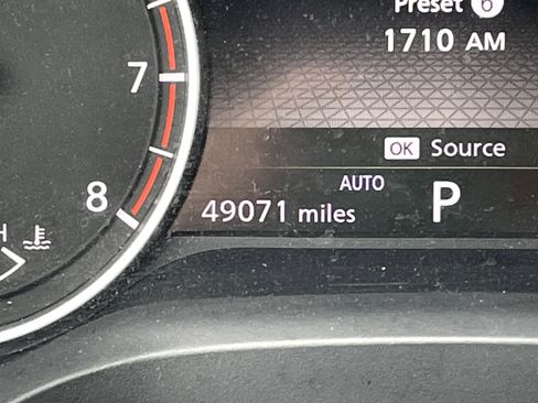 Used 2021 Nissan Rogue SV w/ Premium Package image 15