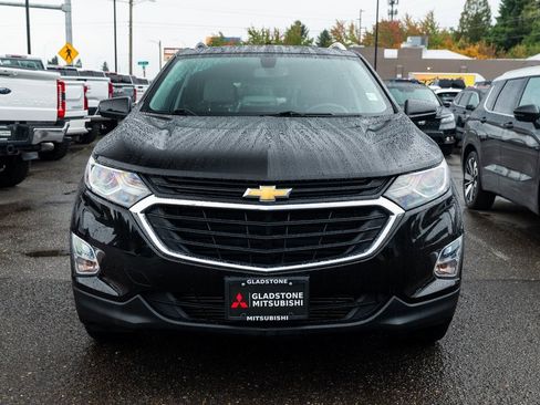 Used 2019 Chevrolet Equinox LT image 2