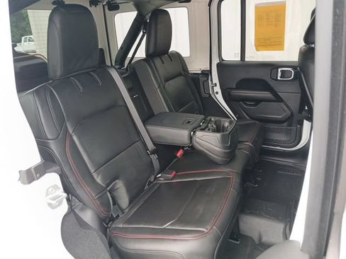 Used 2026 Jeep Wrangler Unlimited Rubicon w/ Safety Group AWD/4WD image 30