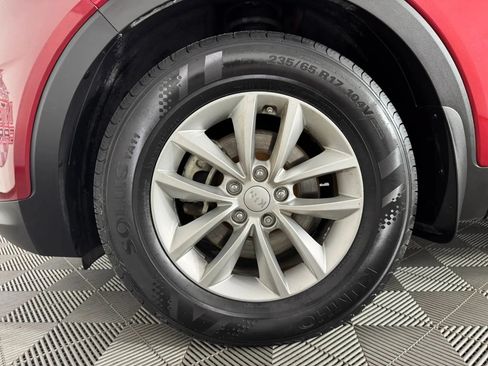 Used 2017 Kia Sorento AWD image 38