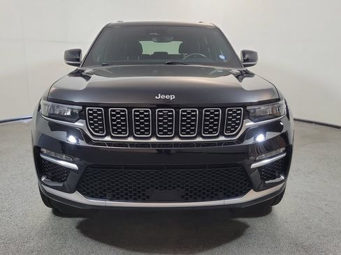 Used 2023 Jeep Grand Cherokee Summit AWD/4WD image 2