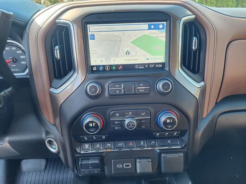 Used 2023 Chevrolet Silverado 2500 High Country image 35