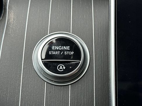 Used 2022 Mercedes-Benz C 300 Sedan image 30