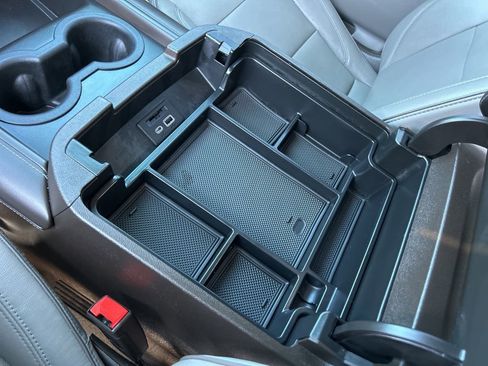 Used 2021 GMC Yukon SLT w/ SLT Luxury Plus Package image 33