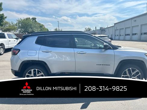 Used 2025 Jeep Compass Limited w/ Elite Group AWD/4WD image 22
