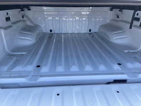 Used 2024 Nissan Frontier PRO-4X w/ Technology Package image 12