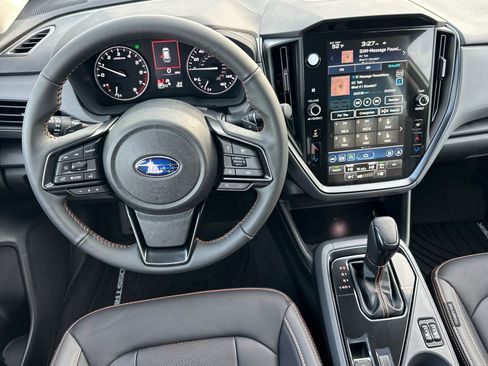 New 2025 Subaru Crosstrek 2.5i Limited w/ Popular Package #4A image 14