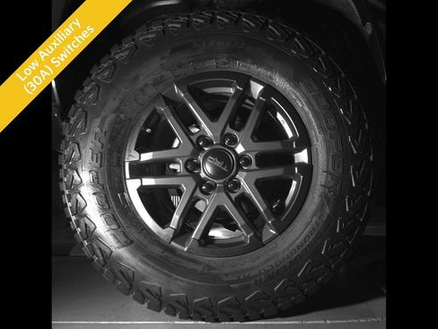 Used 2025 Toyota Tacoma TRD Sport w/ TRD Sport Upgrade Package AWD/4WD image 12