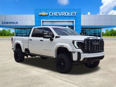 Used 2025 GMC Sierra 3500 Denali Ultimate AWD/4WD image 1