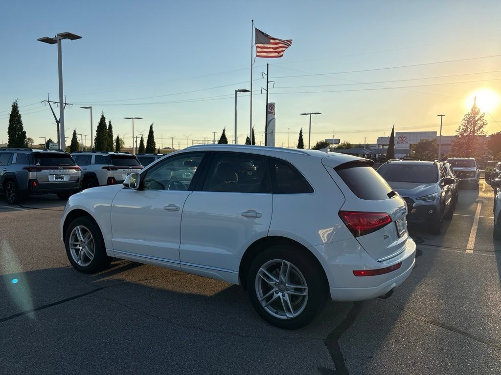 Used 2017 Audi Q5 2.0T Premium Plus w/ Premium Plus Package AWD/4WD image 5