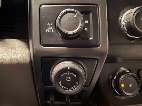 Used 2019 Ford F150 XLT w/ Equipment Group 302A Luxury AWD/4WD image 36