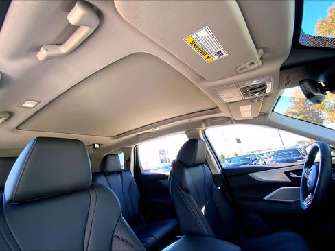 Used 2025 Acura MDX FWD image 12