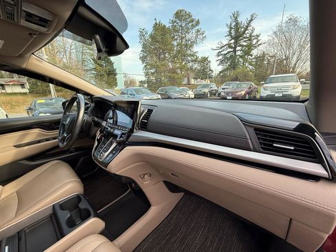 Used 2022 Honda Odyssey Touring image 29