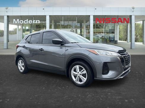 Certified 2024 Nissan Kicks S FWD image 8