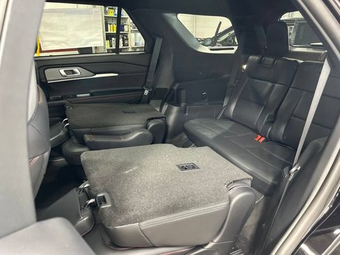 New 2026 Ford Explorer ST-Line w/ ST-Line Street Pack AWD/4WD image 37