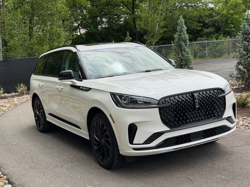 New 2026 Lincoln Aviator Reserve AWD/4WD image 7