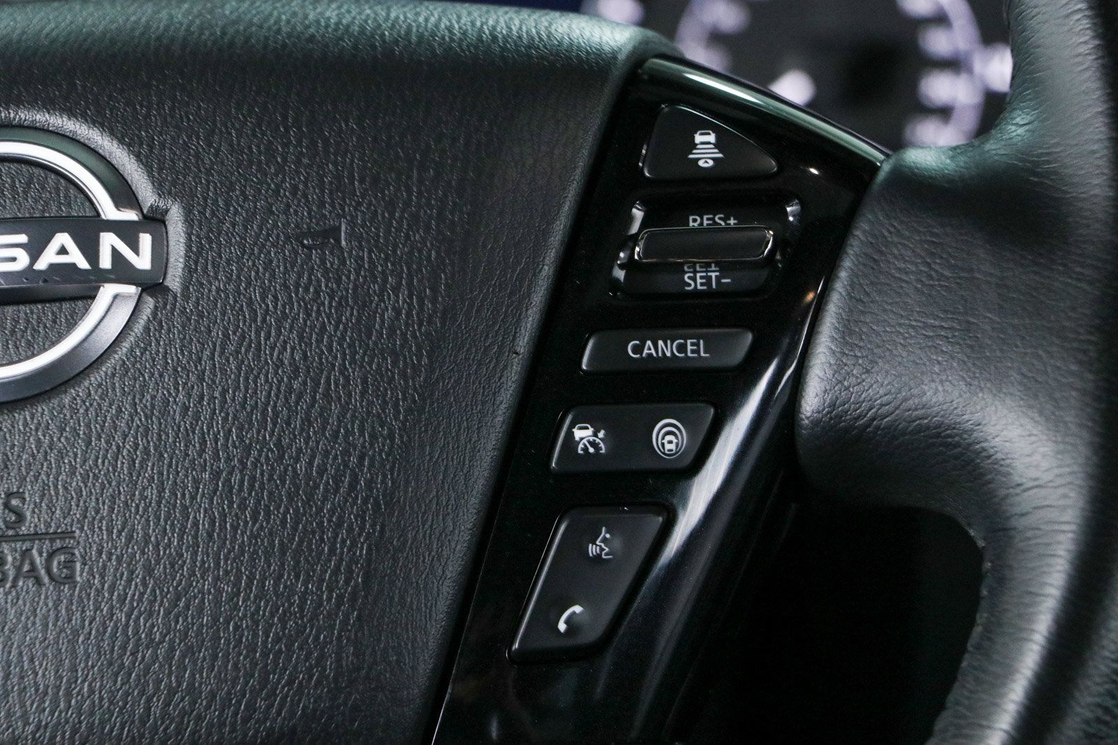 Used 2023 Nissan Armada SL w/ Midnight Edition Package AWD/4WD image 15