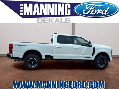 Used 2026 Ford F350 Platinum w/ Tremor Off-Road Package AWD/4WD image 1