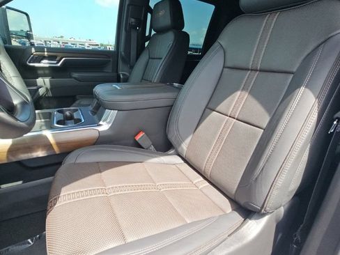 Used 2026 Chevrolet Silverado 3500 High Country w/ High Country Premium Package AWD/4WD image 21
