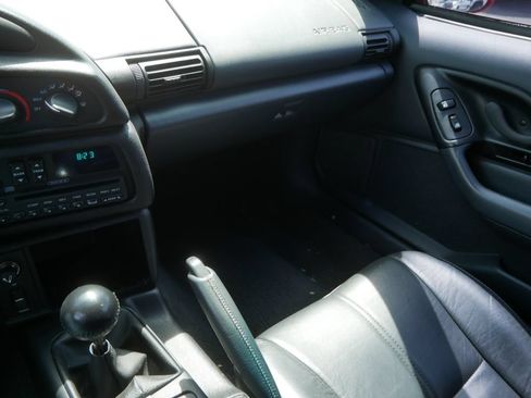 Used 1995 Chevrolet Camaro Z28 RWD image 27