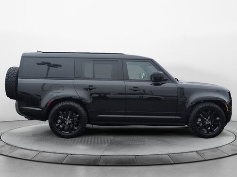 Used 2025 Land Rover Defender 130 Outbound image 8