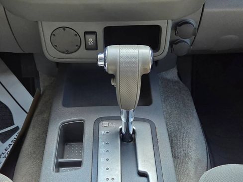 Used 2016 Nissan Frontier SV RWD image 24