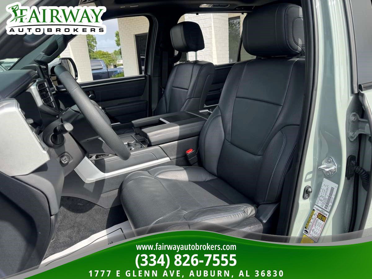 Used 2025 Toyota Sequoia Platinum AWD/4WD image 10