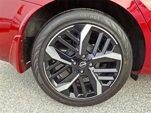 New 2025 Nissan Versa SR w/ Trunk Package image 8