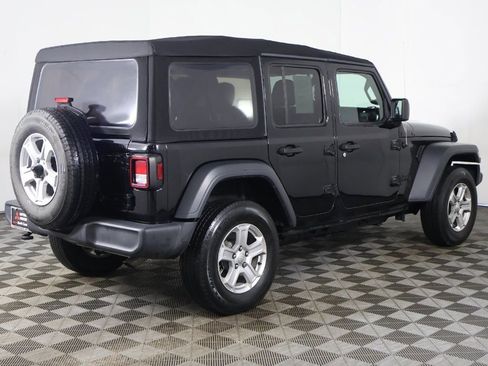 Used 2021 Jeep Wrangler Unlimited Sport image 7