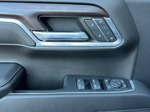 Used 2023 GMC Sierra 1500 SLT w/ SLT Premium Package image 11