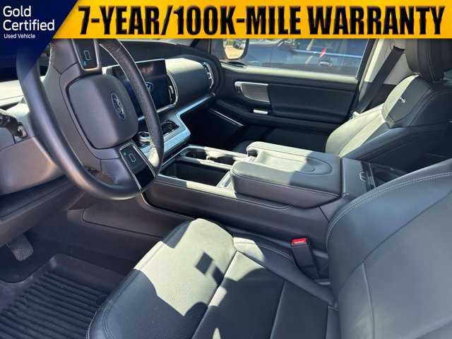 Used 2026 Ford Expedition Platinum w/ Driver's Package AWD/4WD image 8