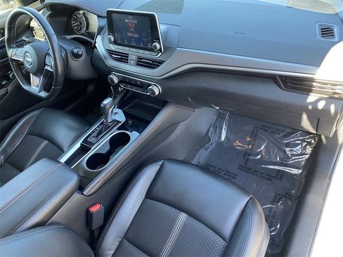 Certified 2023 Nissan Altima 2.5 SR image 8
