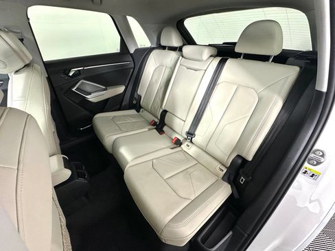 Used 2020 Audi Q3 2.0T Premium Plus w/ Premium Plus Package AWD/4WD image 33