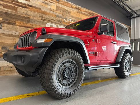 Used 2026 Jeep Wrangler Sport AWD/4WD image 2