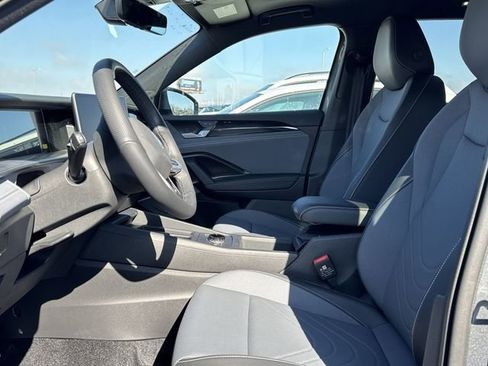New 2026 Volkswagen Tiguan SE R-Line FWD image 11