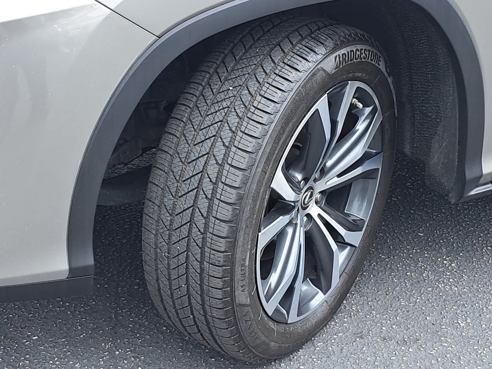 Used 2022 Lexus RX 450h AWD w/ Premium Package image 36