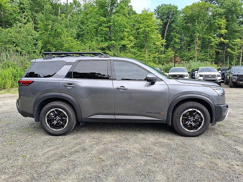 Used 2025 Nissan Pathfinder Rock Creek AWD/4WD image 26