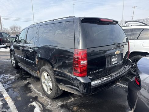 Used 2007 Chevrolet Suburban LTZ w/ LTZ Preferred Equipment Group image 2