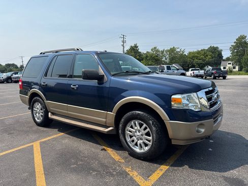 Used 2012 Ford Expedition XLT AWD/4WD image 4