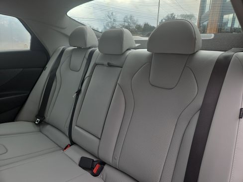 New 2026 Hyundai Elantra Limited image 13