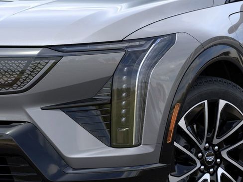 New 2026 Cadillac Optiq Sport 1 image 36