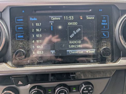 Used 2017 Toyota Tacoma SR5 w/ Tow Package AWD/4WD image 13