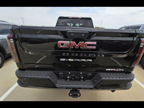 Used 2026 GMC Sierra 2500 AT4X AWD/4WD image 5