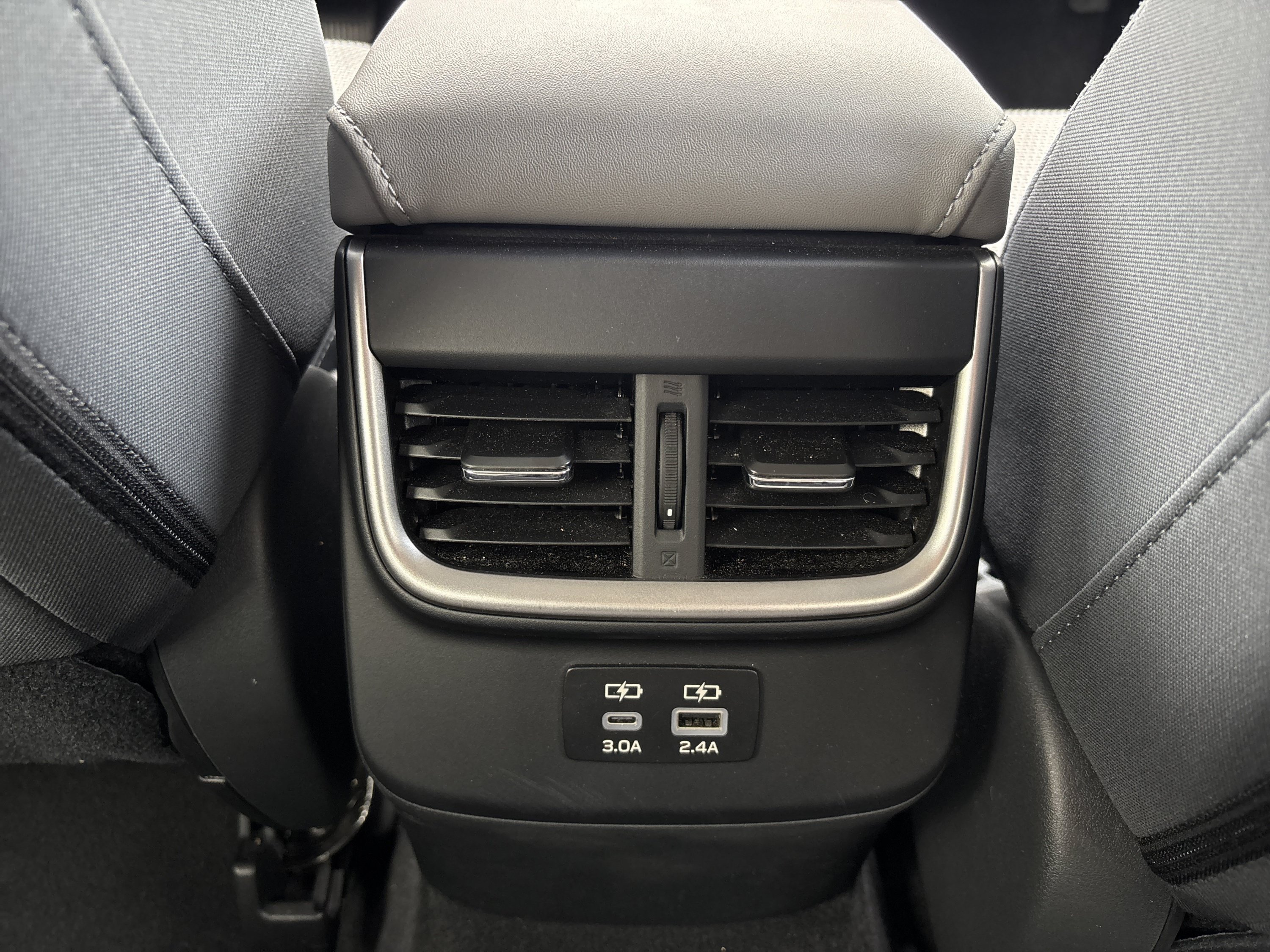 Used 2025 Subaru Outback Premium AWD/4WD image 20
