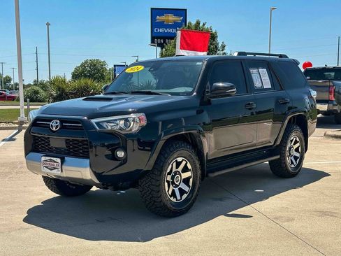 Used 2024 Toyota 4Runner TRD Off-Road Premium AWD/4WD image 7