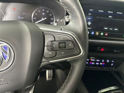 Used 2023 Buick Envision Preferred image 16