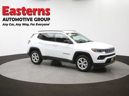 Used 2024 Jeep Compass Latitude AWD/4WD image 46